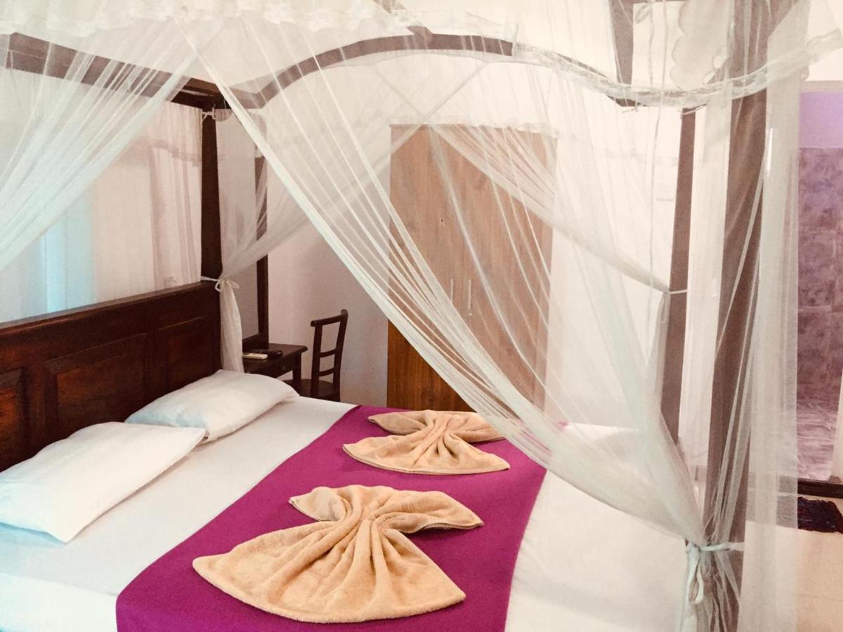Crescent Resort Galle Exterior foto